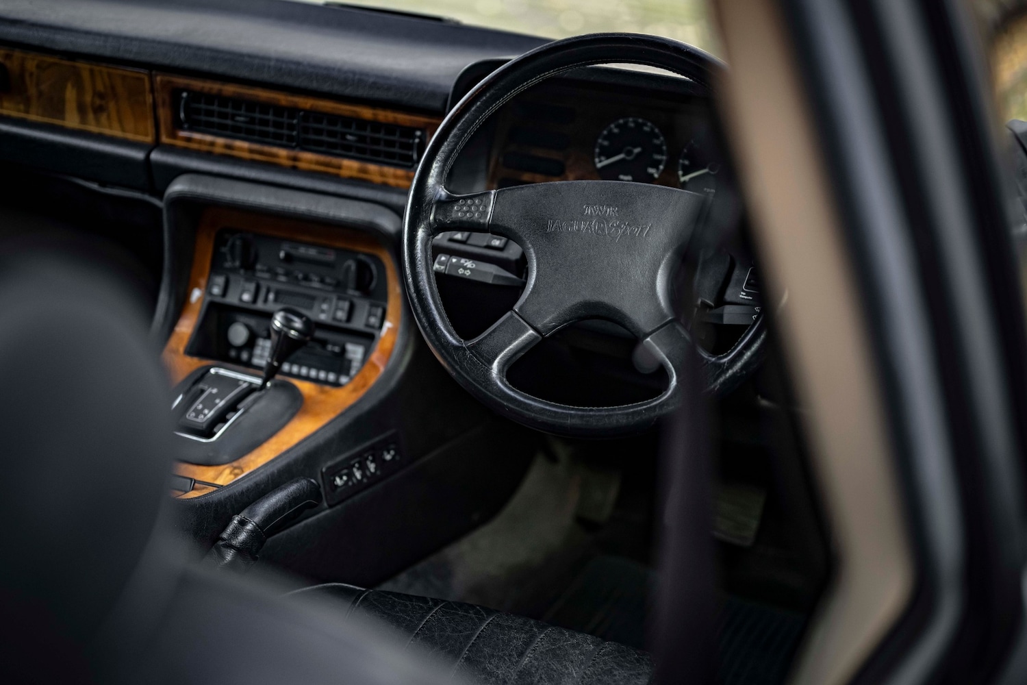 Used Jaguar XJ 1987 for sale - 76980781: Photo 4