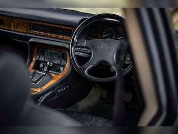 Used Jaguar XJ 1987 for sale - 76980781: Photo