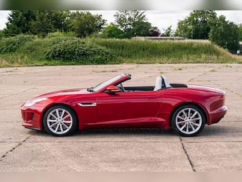 Used Jaguar F-Type 2013 for sale - 79124728: Photo