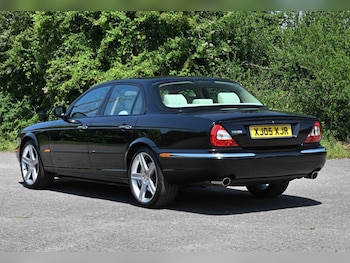 Used Jaguar XJR-S 2005 for sale - 79124371: Photo