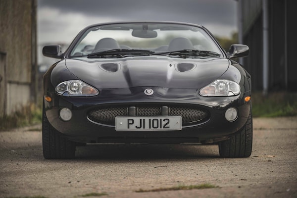 Used Jaguar XKR 2001 for sale - 76252428: Photo 10