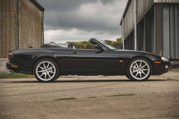 Used Jaguar XKR 2001 for sale - 76252428: Photo 8