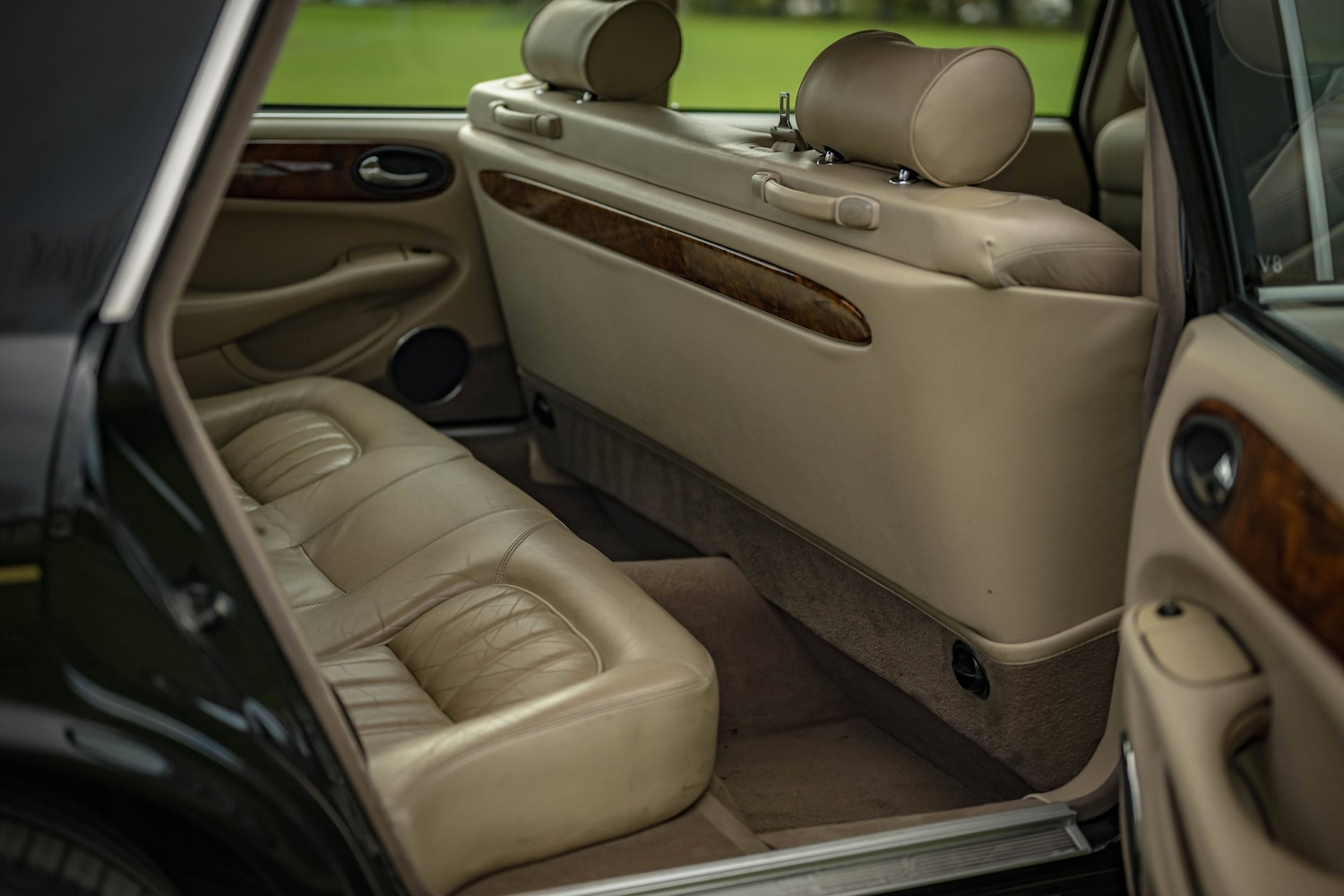 Used Jaguar XJ 2003 for sale - 76392336: Photo 15