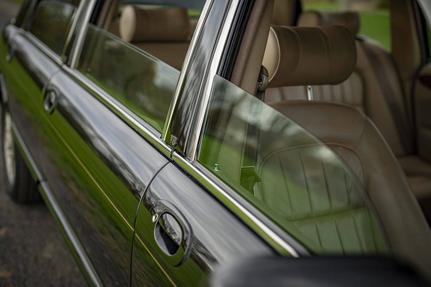 Used Jaguar XJ 2003 for sale - 76392336: Photo 16