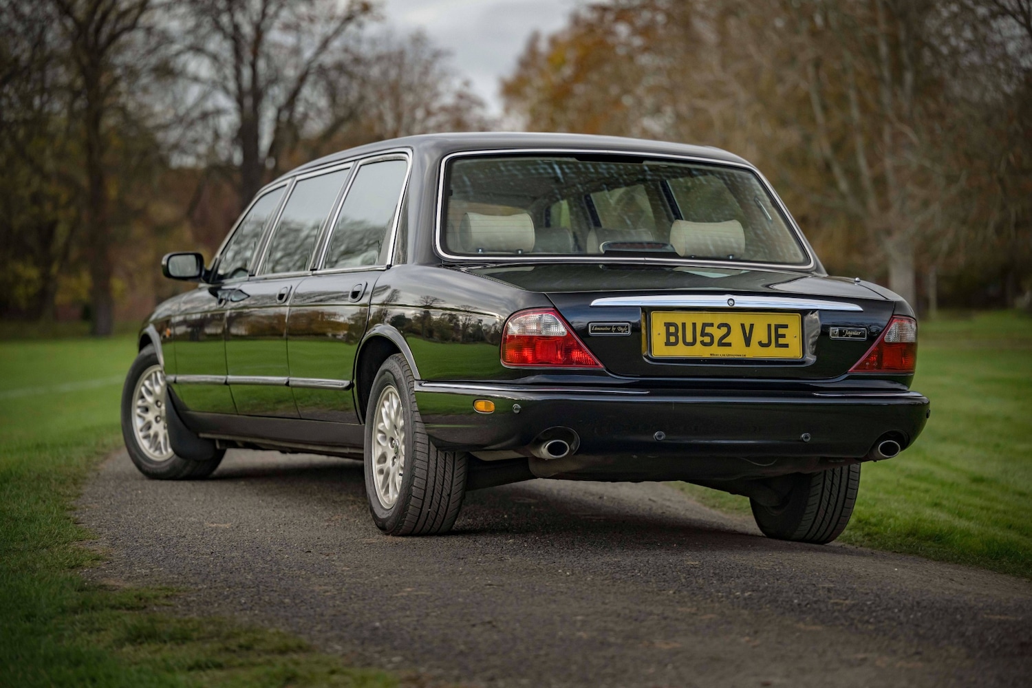 Used Jaguar XJ 2003 for sale - 76392336: Photo 8