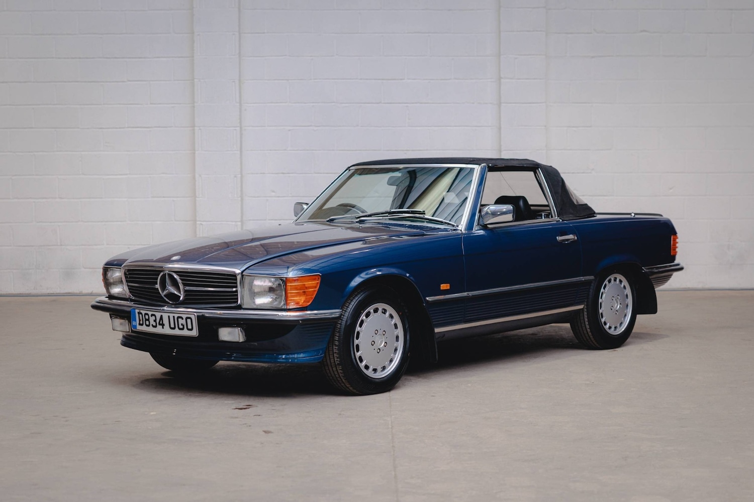Used Mercedes-Benz 300 1987 for sale - 76543076: Photo 3