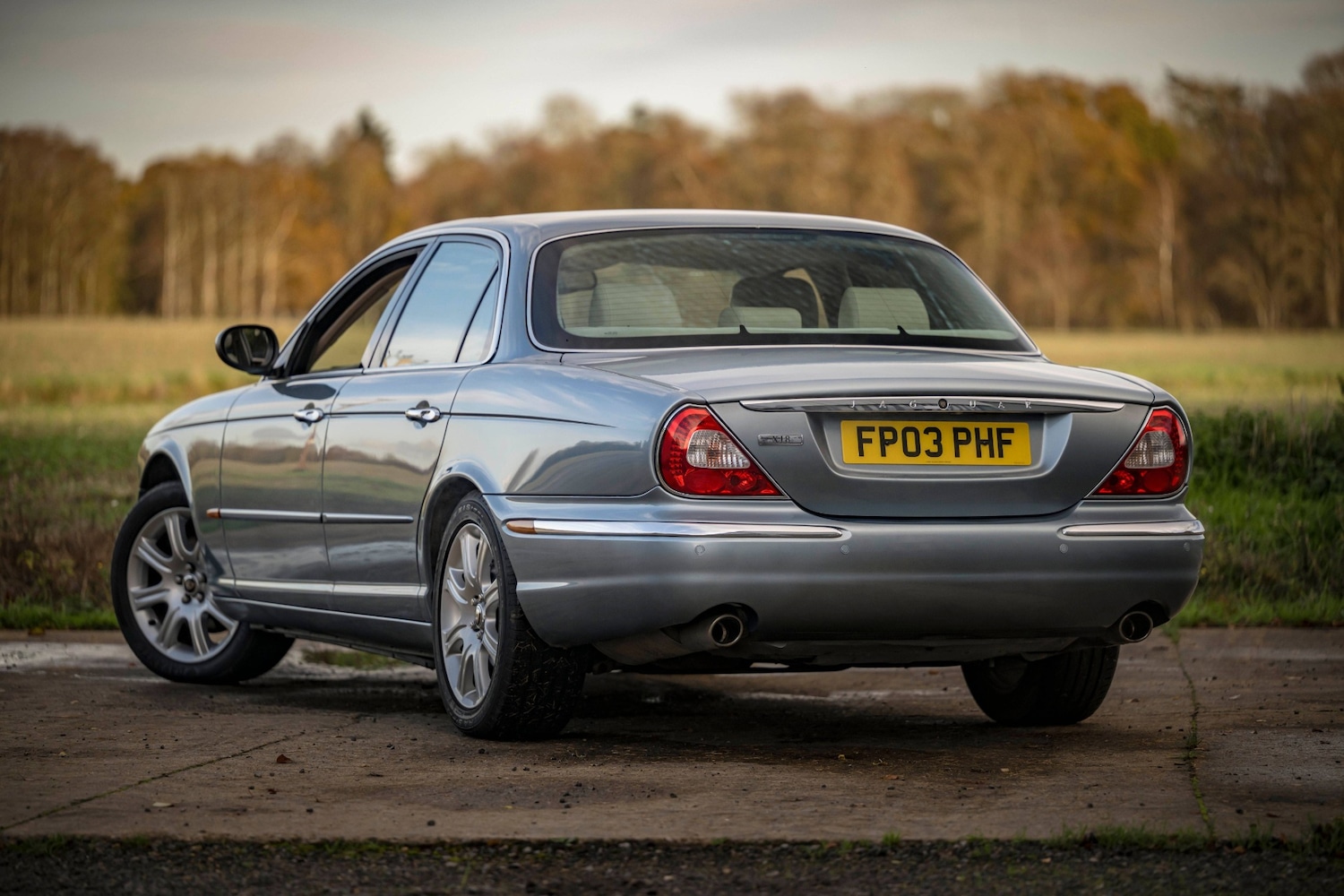 Used Jaguar XJ 2003 for sale - 76601171: Photo 8