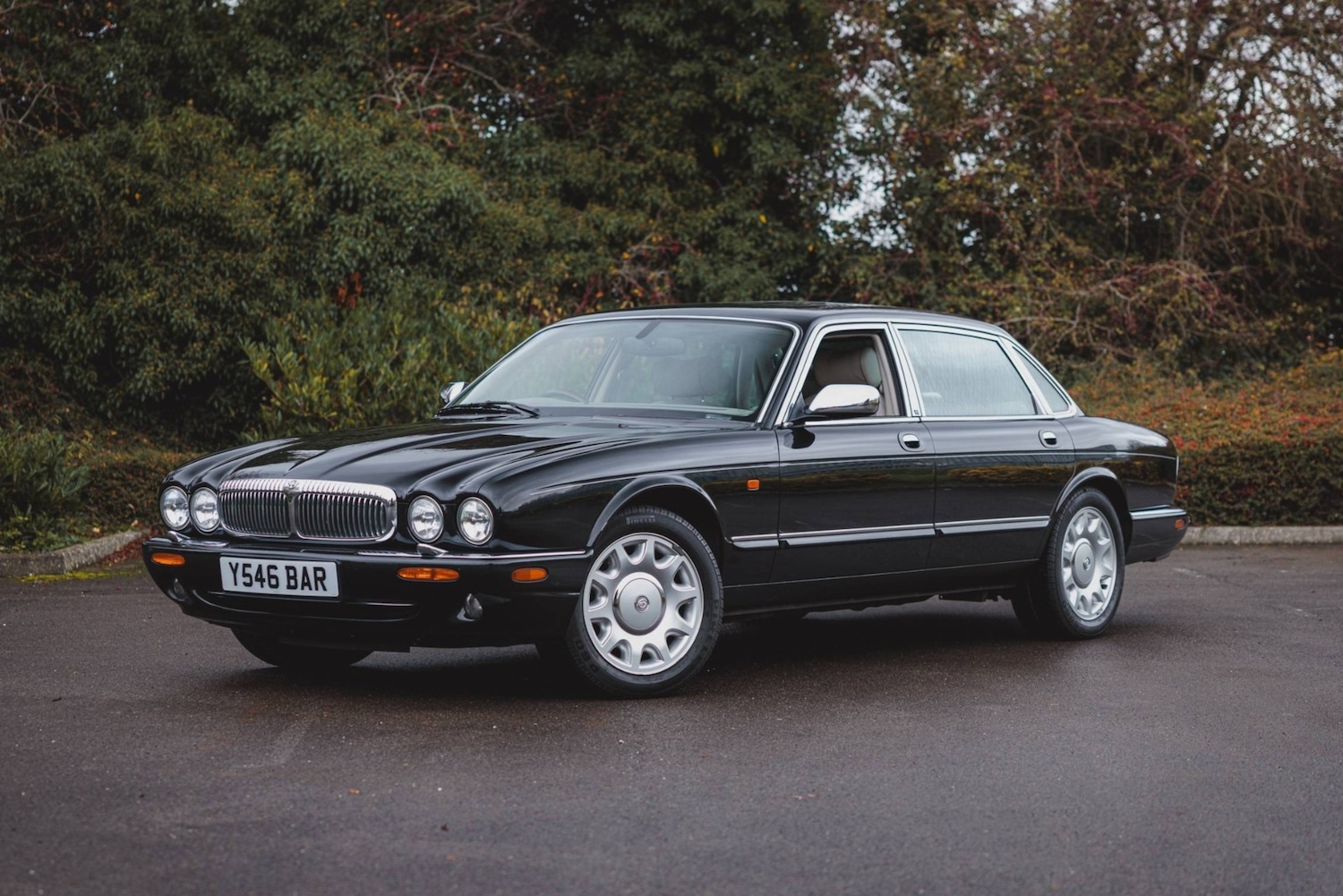 Used Daimler 4.0 2001 for sale - 76553736: Photo 1