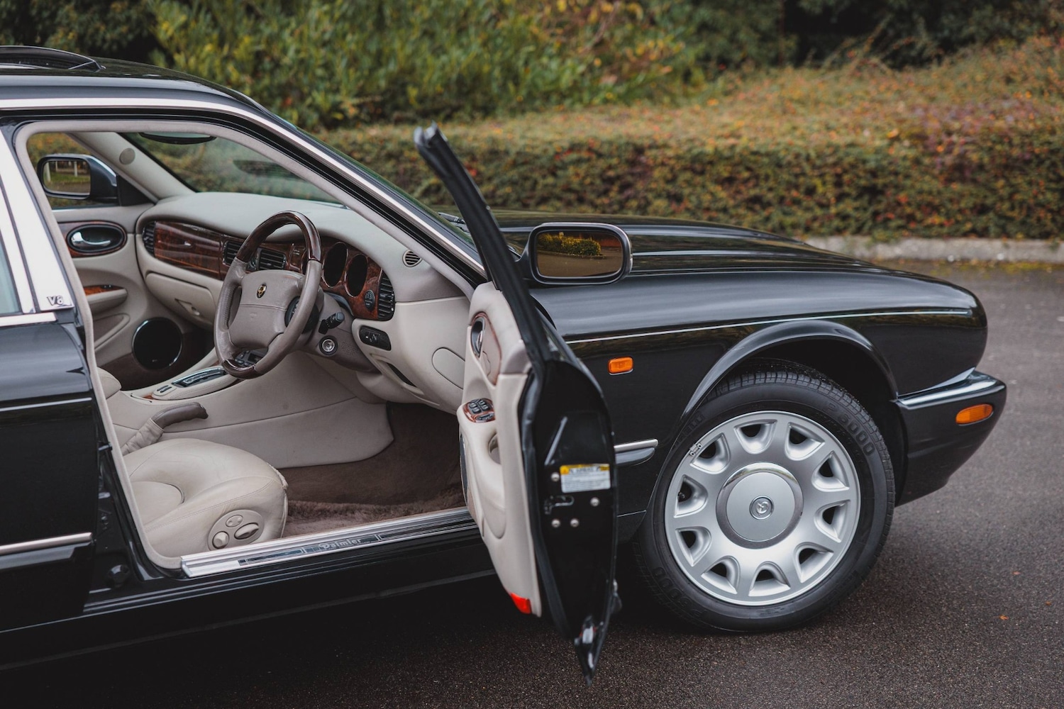 Used Daimler 4.0 2001 for sale - 76553736: Photo 4