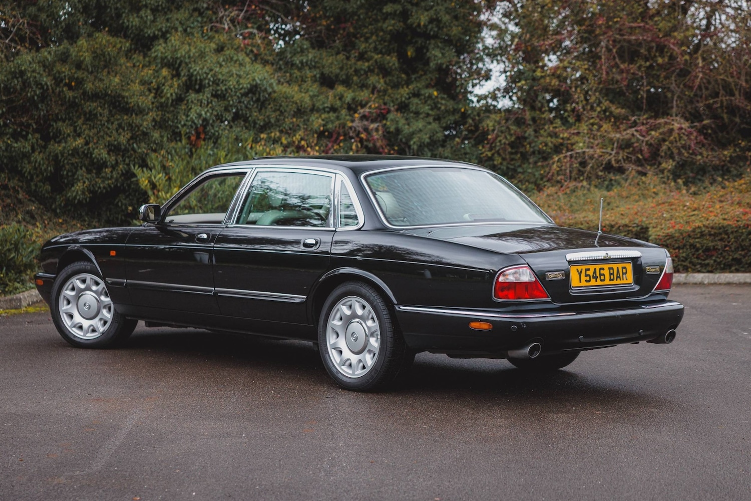 Used Daimler 4.0 2001 for sale - 76553736: Photo 5