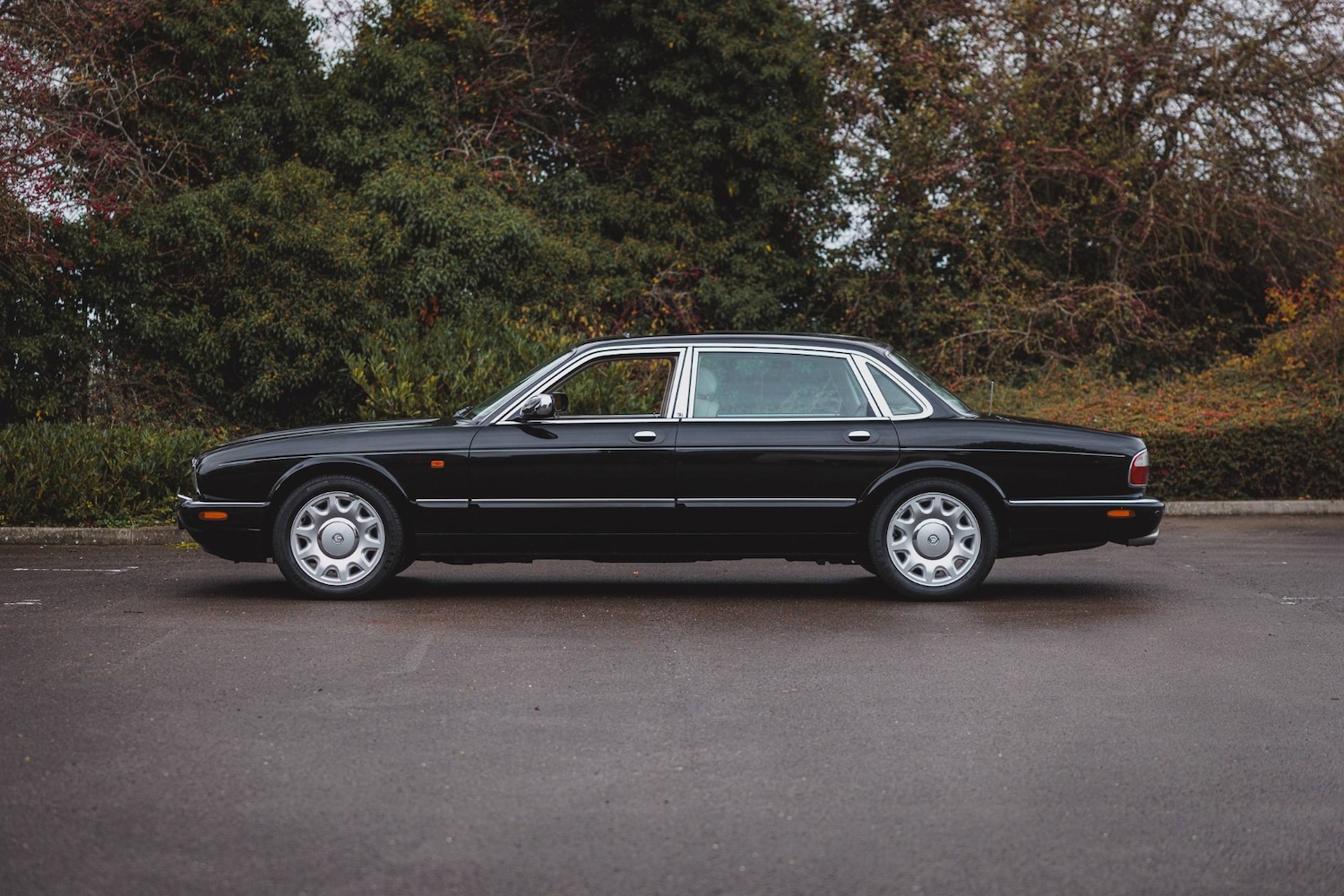 Used Daimler 4.0 2001 for sale - 76553736: Photo 8