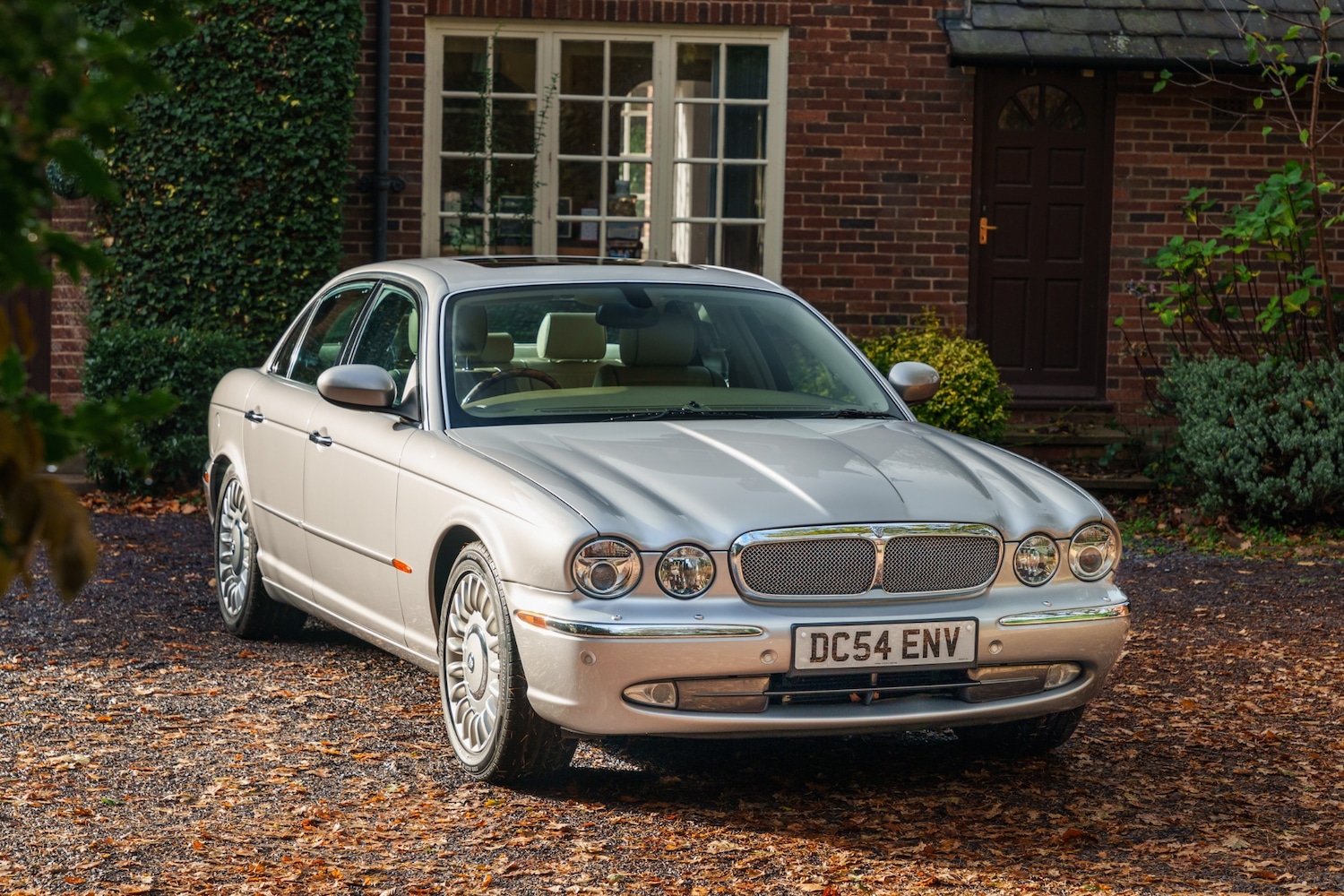 Used Jaguar XJ 2025 for sale - 76706318: Photo 1