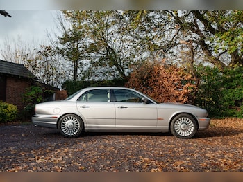 Used Jaguar XJ 2004 for sale - 76706318: Photo