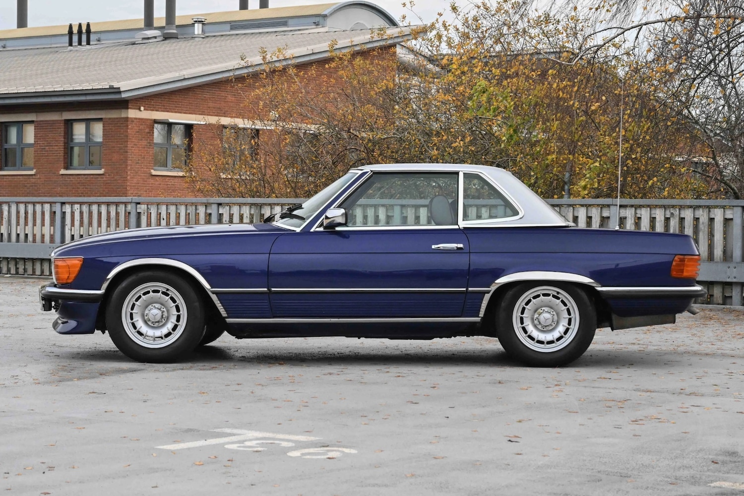 Used Mercedes-Benz 350 SL 1978 for sale - 76879317: Photo 1