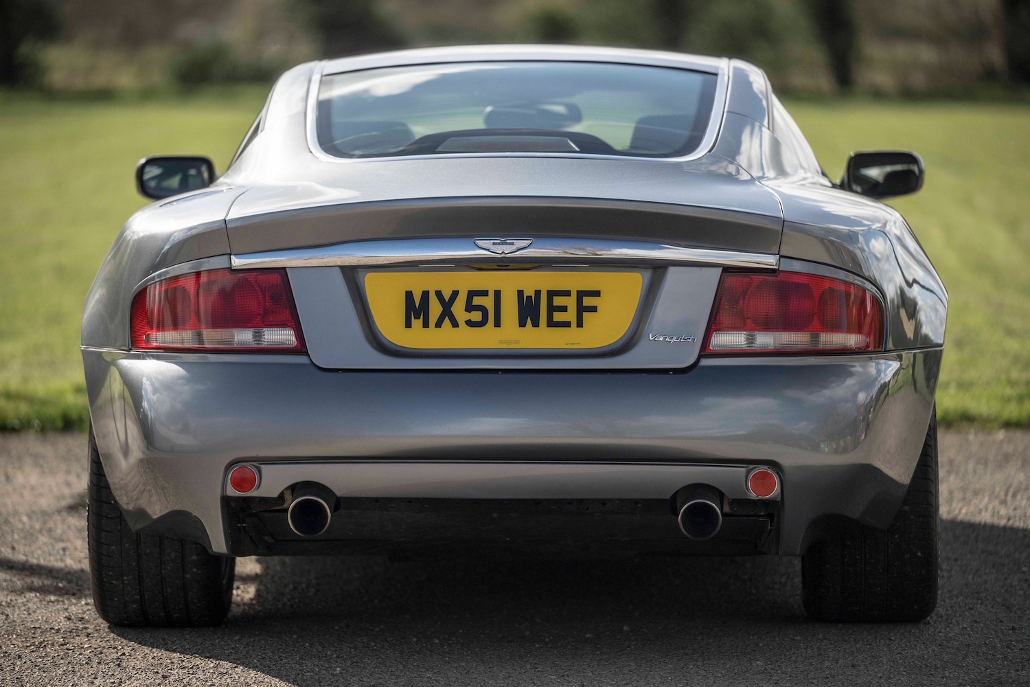 Used Aston Martin Vanquish 2001 for sale - 78064198: Photo 9