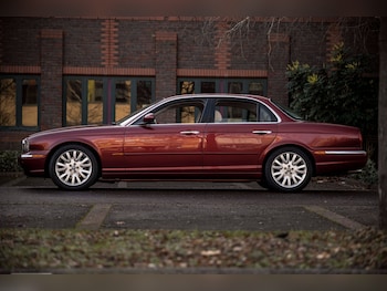 Used Jaguar XJ undefined for sale - 76722387: Photo