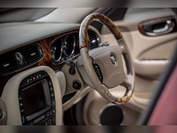 Used Jaguar XJ undefined for sale - 76722387: Photo