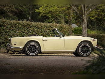 Used Triumph TR250 1968 for sale - 78236732: Photo