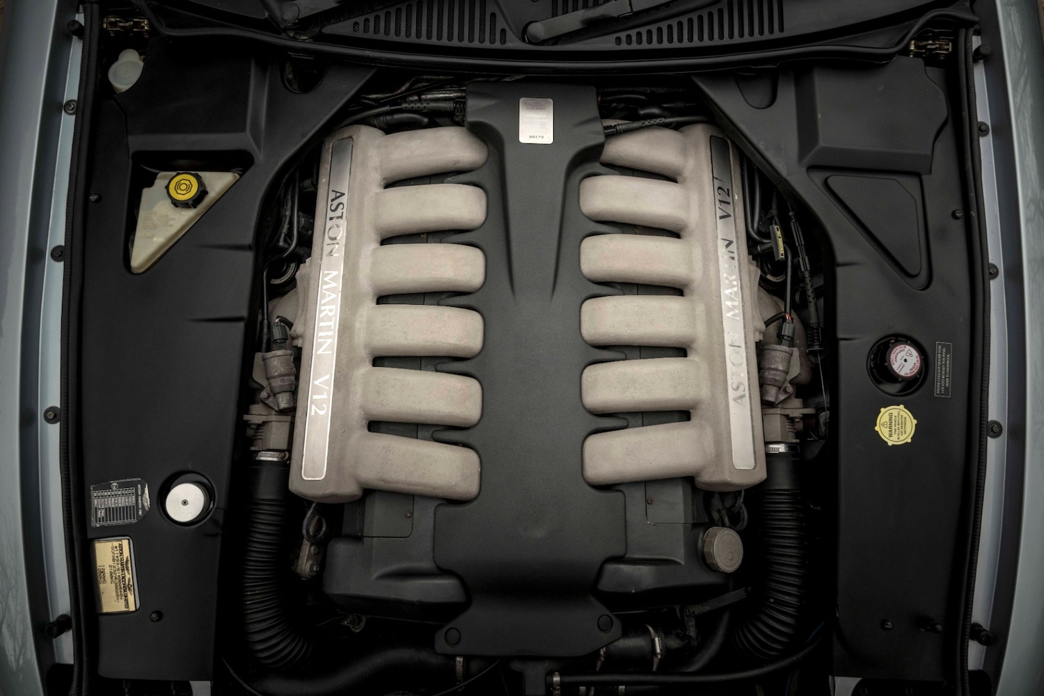 Used Aston Martin DB7 1999 for sale - 78190128: Photo 6