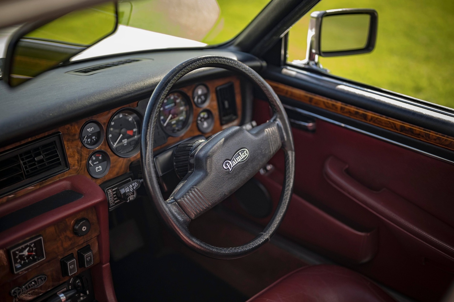 Used Daimler 4.2 1984 for sale - 76142609: Photo 6