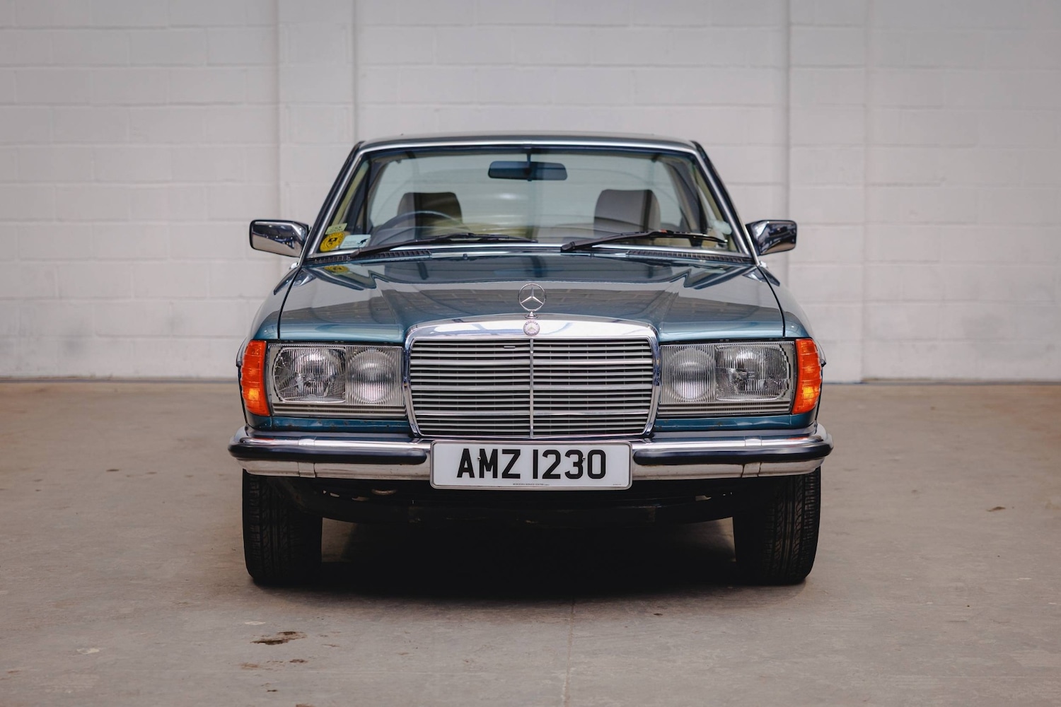 Used Mercedes-Benz 230 1985 for sale - 76543154: Photo 11