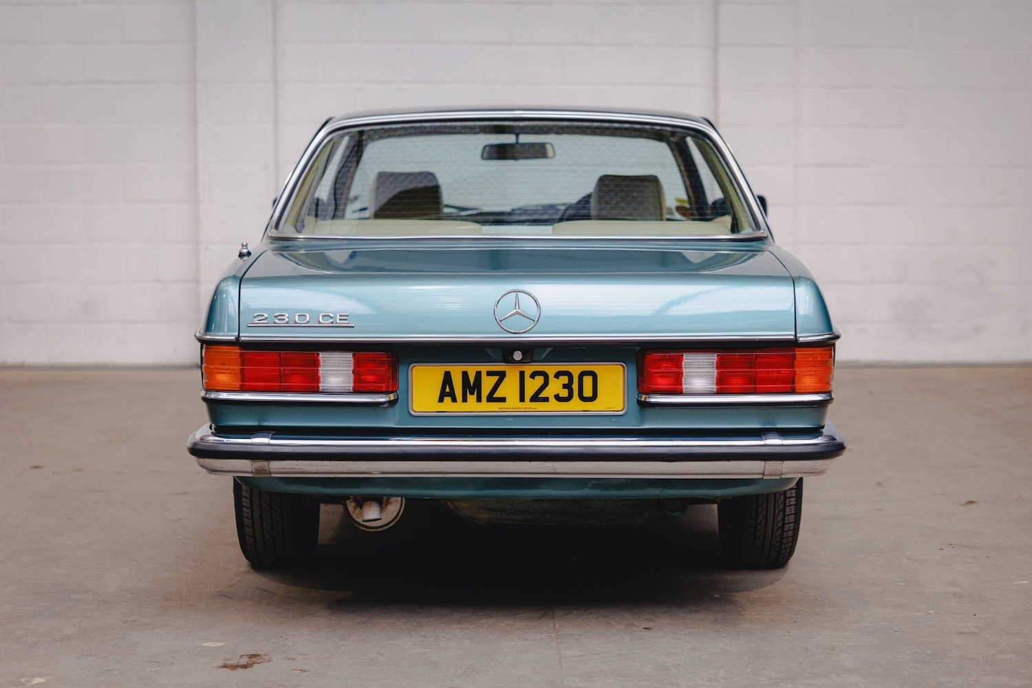 Used Mercedes-Benz 230 1985 for sale - 76543154: Photo 12