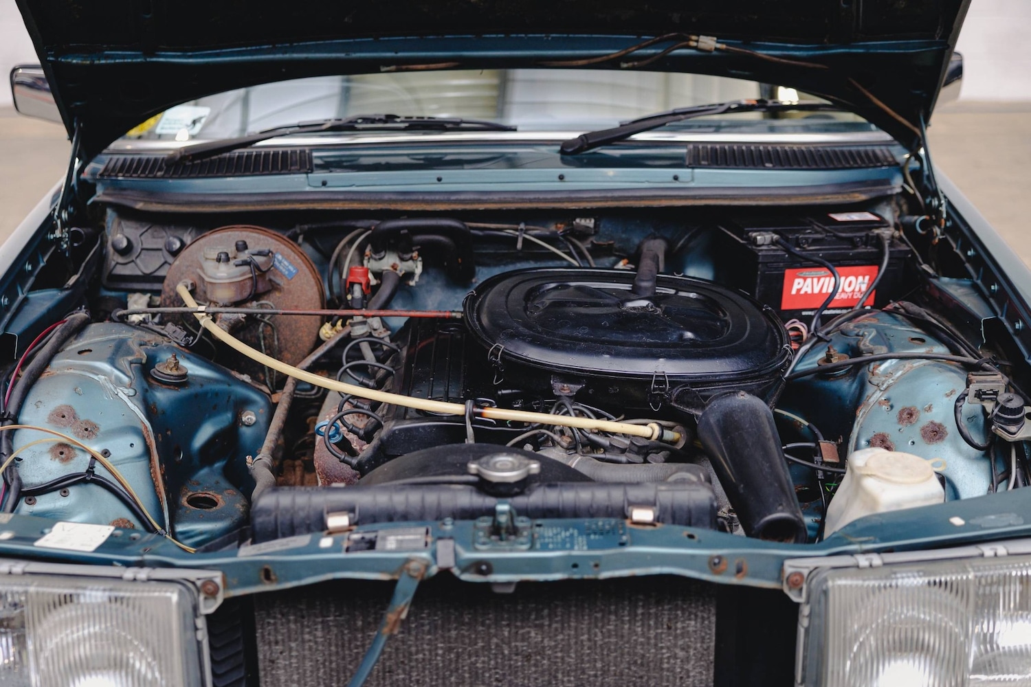 Used Mercedes-Benz 230 1985 for sale - 76543154: Photo 14