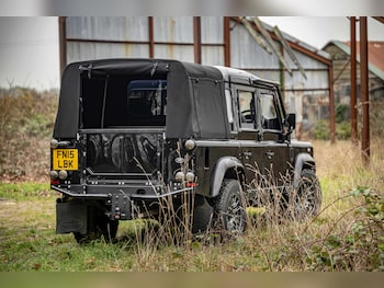 Used Land Rover Defender 2015 for sale - 77350602: Photo