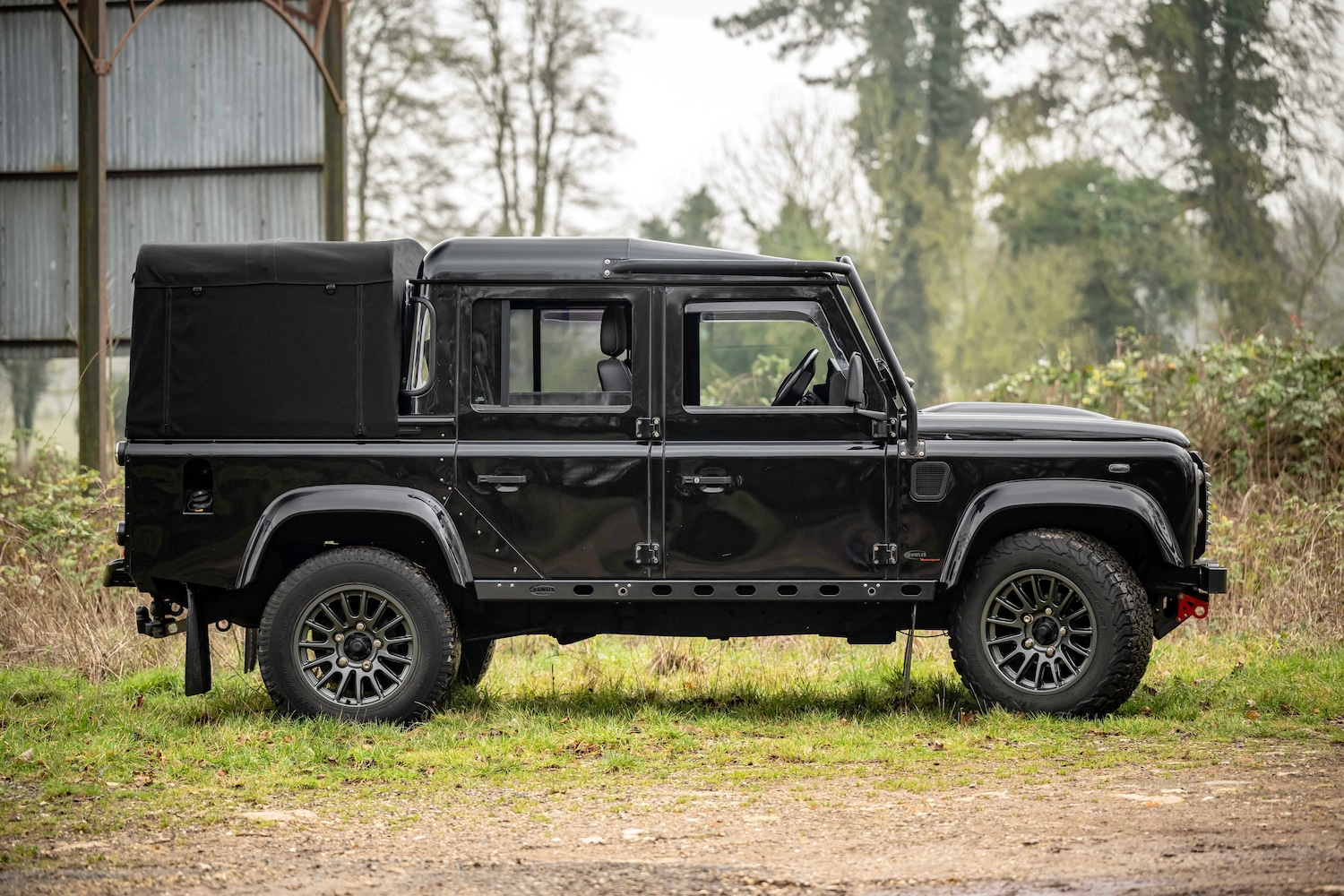 Used Land Rover Defender 2015 for sale - 77350602: Photo 4