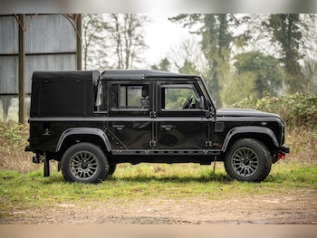 Used Land Rover Defender 2015 for sale - 77350602: Photo