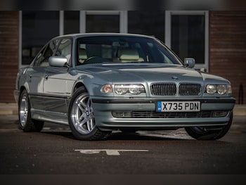 2000 (X) - 735i 4-Door