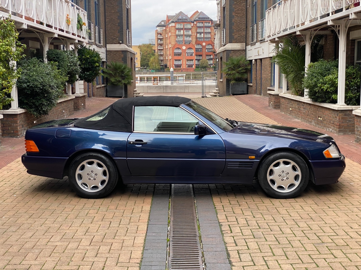 Used Mercedes-Benz 320 1995 for sale - 76354968: Photo 13