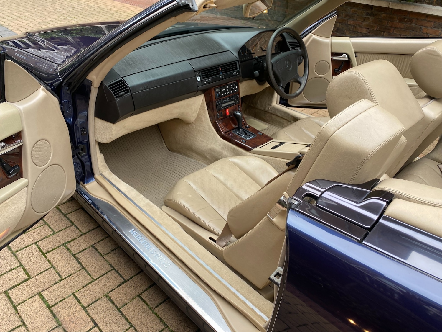 Used Mercedes-Benz 320 1995 for sale - 76354968: Photo 5