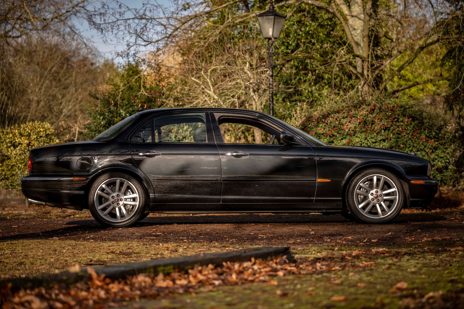 Used Jaguar XJR-S 2019 for sale - 77135743: Photo 4