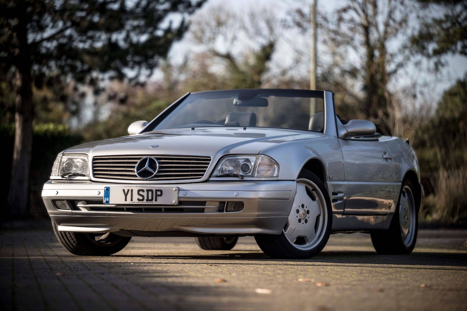 Used Mercedes-Benz SL 2001 for sale - 76626043: Photo 1