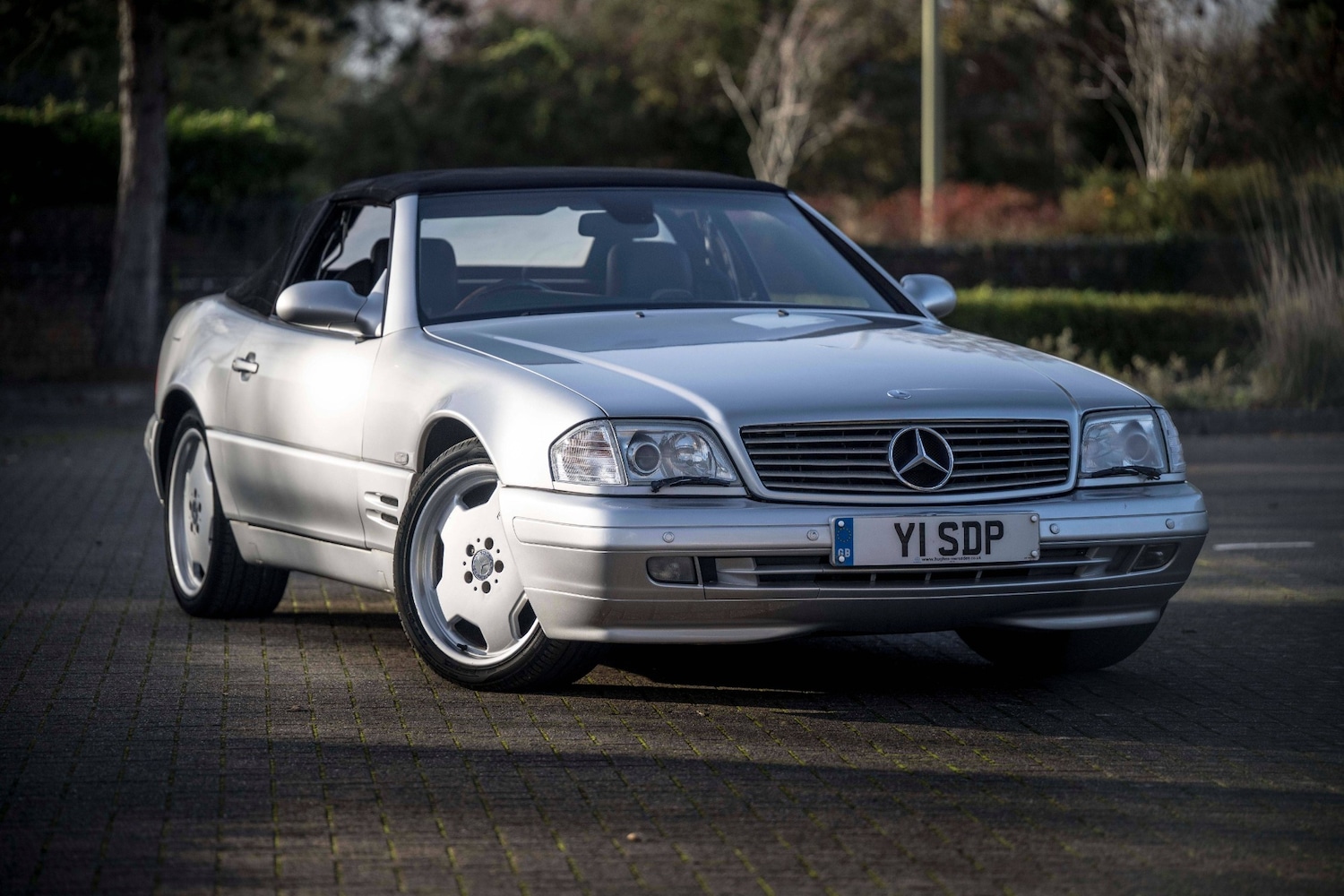 Used Mercedes-Benz SL 2001 for sale - 76626043: Photo 3