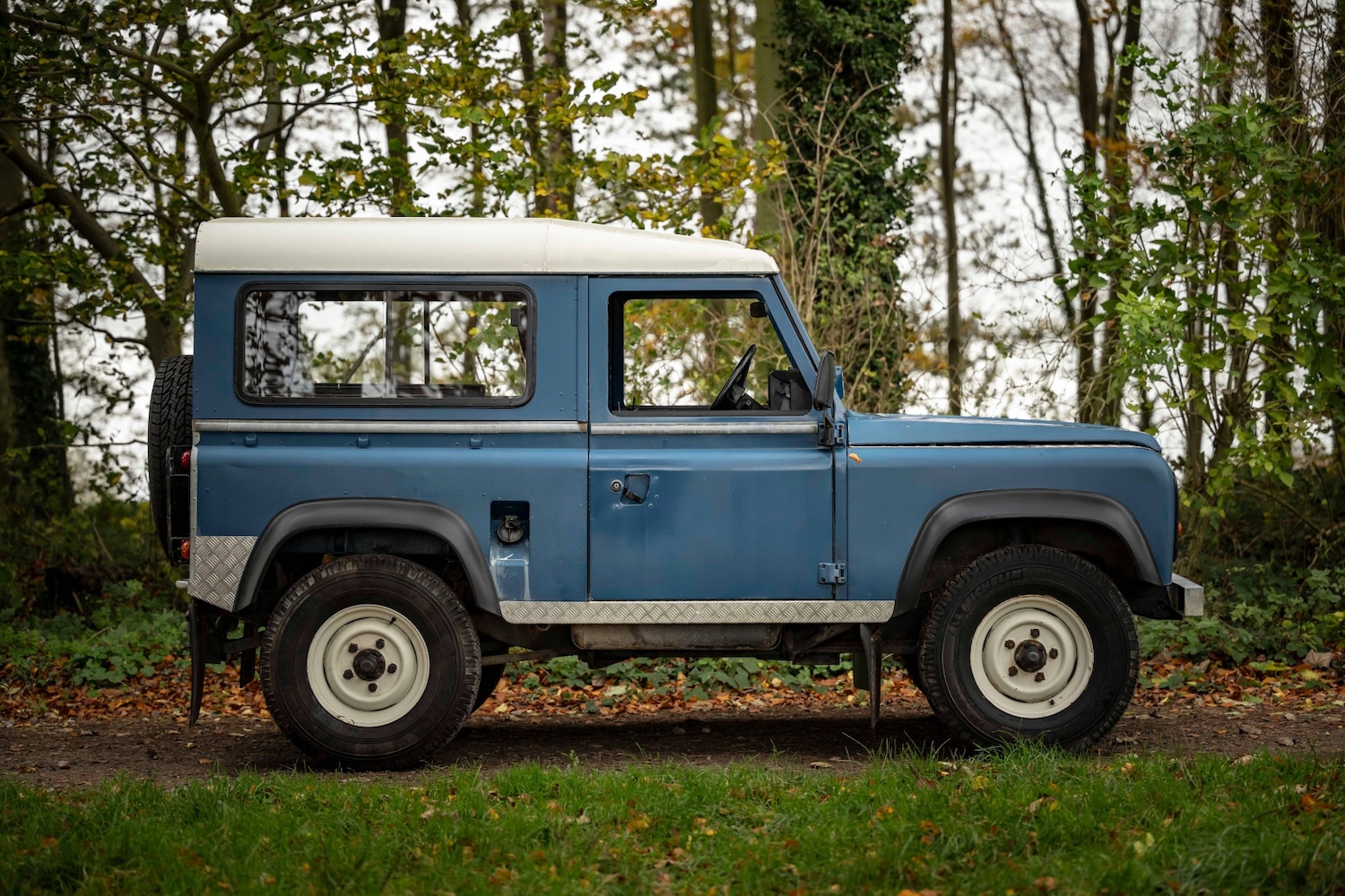 Used Land Rover Defender 90 1985 for sale - 76462186: Photo 13