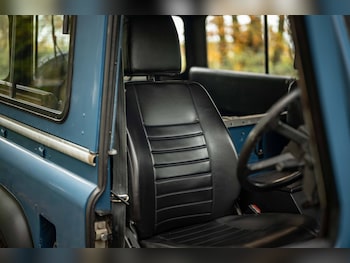 Used Land Rover Defender 90 1985 for sale - 76462186: Photo