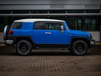 Used Toyota FJ Cruiser 2011 for sale - 77617377: Photo