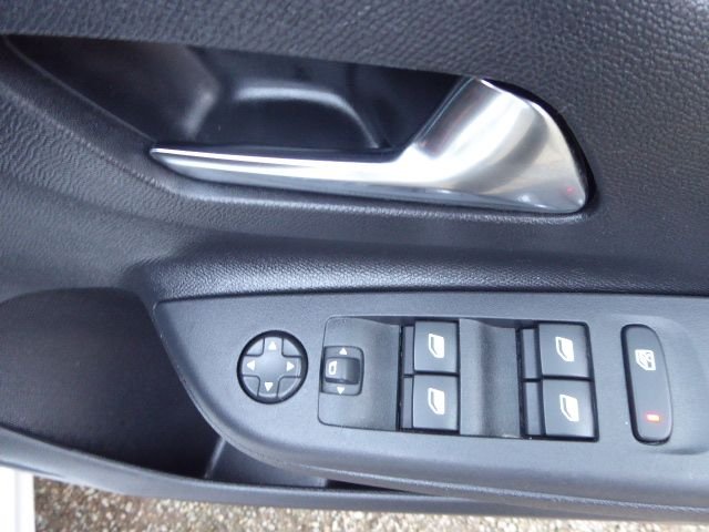 Used Vauxhall Corsa 2023 for sale - 78176205: Photo 16