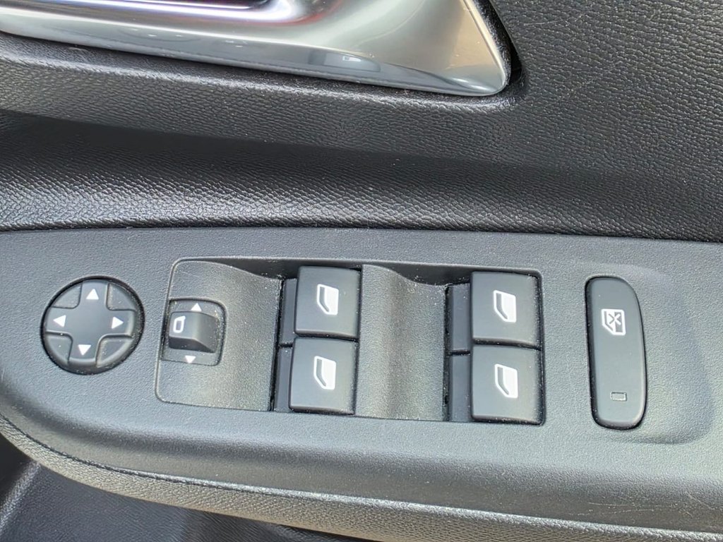 Used Vauxhall Corsa 2023 for sale - 78176185: Photo 36