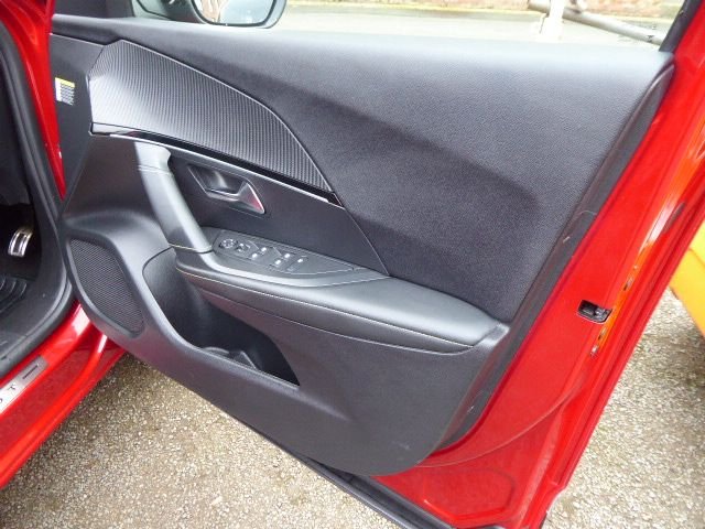 Used Peugeot 2008 2023 for sale - 78176199: Photo 14