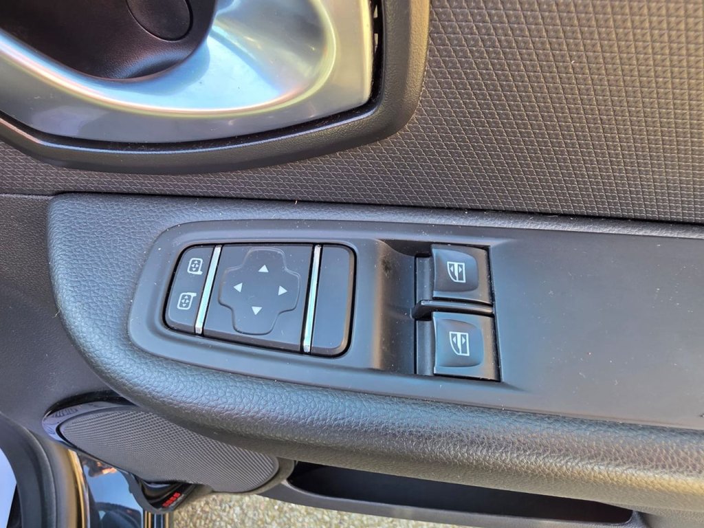 Used Renault Clio 2019 for sale - 78176191: Photo 28