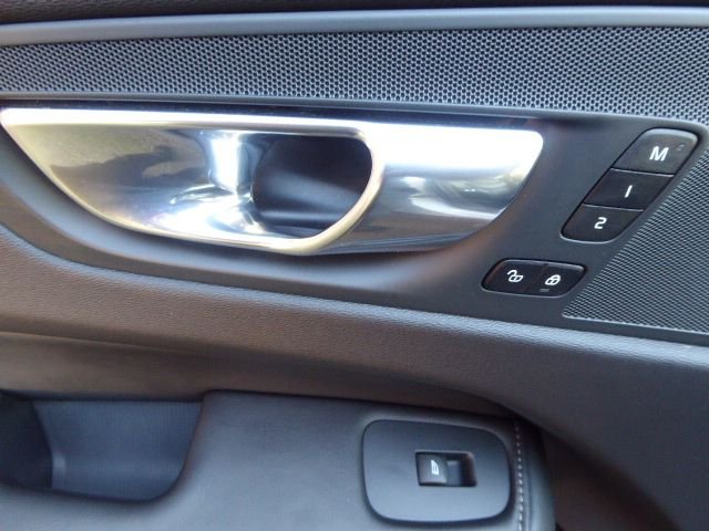 Used Volvo XC60 2020 for sale - 78176204: Photo 15