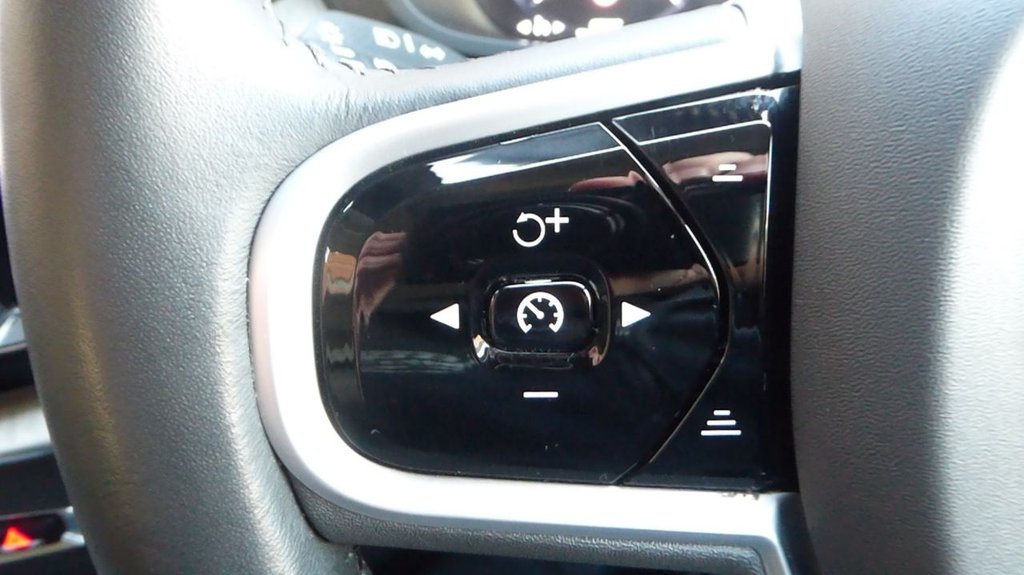 Used Volvo XC60 2020 for sale - 78176204: Photo 24