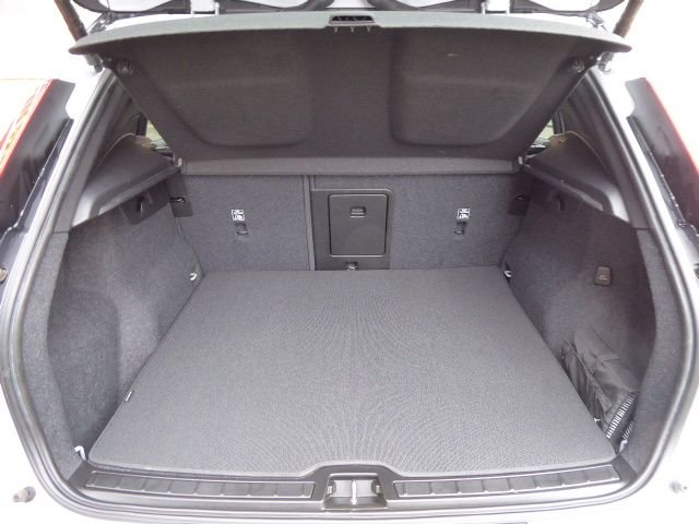 Used Volvo XC40 2021 for sale - 78176192: Photo 29