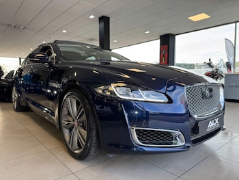 Used Jaguar XJ 2016 for sale - 78729613: Photo