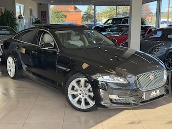 Used Jaguar XJ 2017 for sale - 78729585: Photo