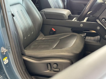 Used Land Rover Defender 2020 for sale - 78729607: Photo