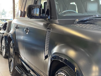 Used Land Rover Defender 2021 for sale - 78742879: Photo